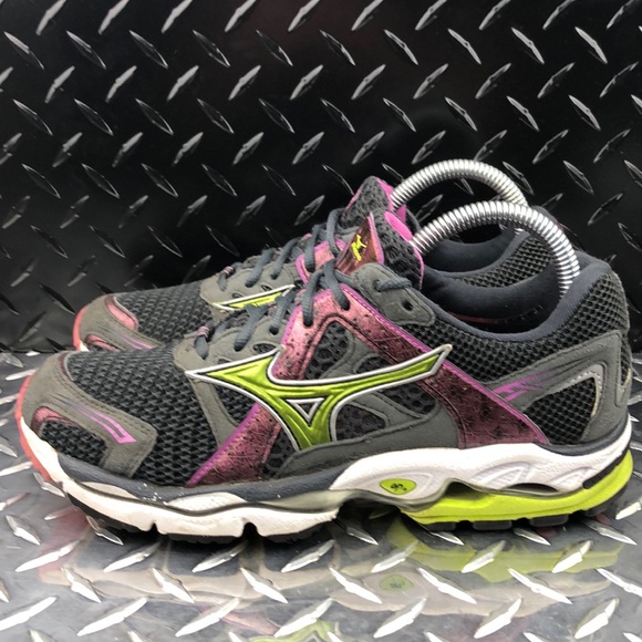mizuno wave enigma 9